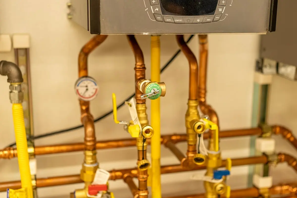 Licensed technician providing Sewer Cleanout for a homeowner in Paradise Valley